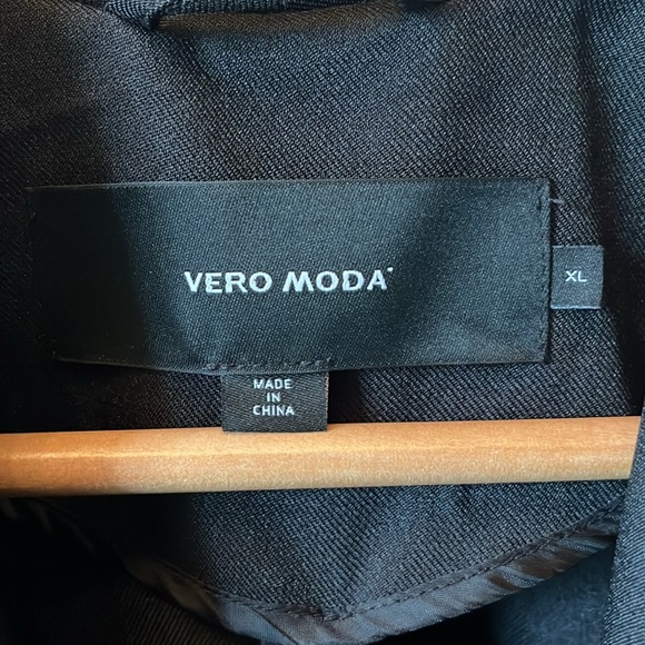 Vero Moda fall/spring wrap style coat - Picture 2 of 8